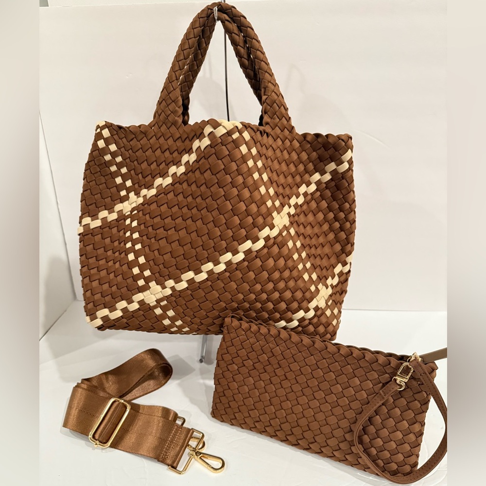 NEW‼️Brown/Cream Woven Bag with Pouch and Crossbody Strap Set